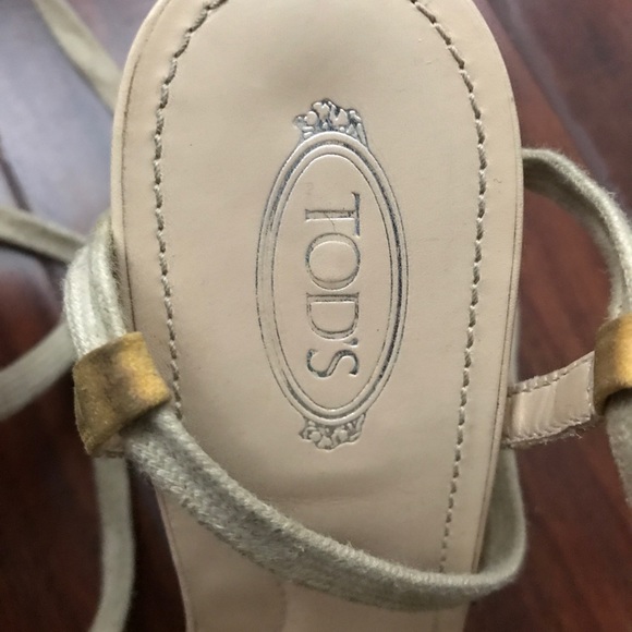 Tod’s Suede Peep Toe Wedges - Picture 4 of 12